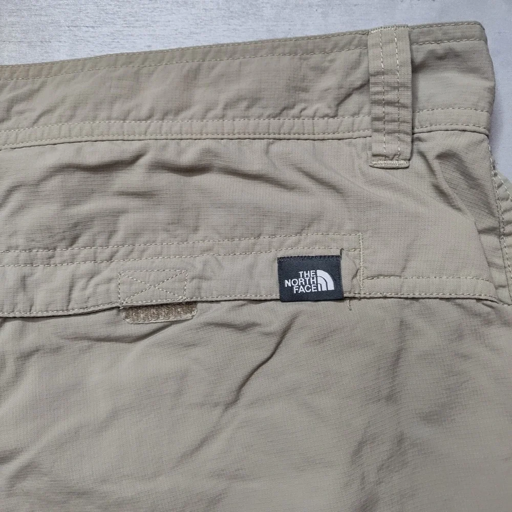 NORTH‎ FACE Men Size 40 Khaki Nylon Hiking 9